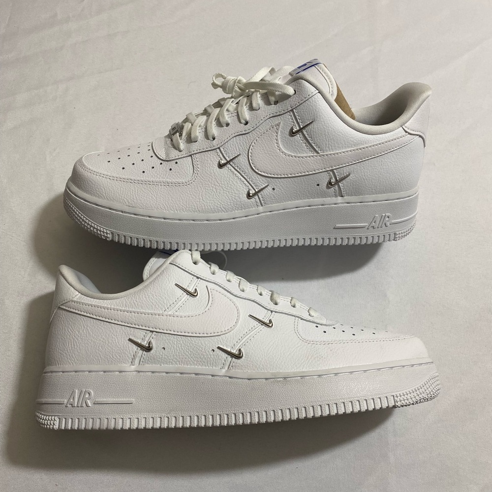 New Women’s Size 11 White Nike Air Force 1 ‘07 LX Sisterhood Shoes CT1990 100